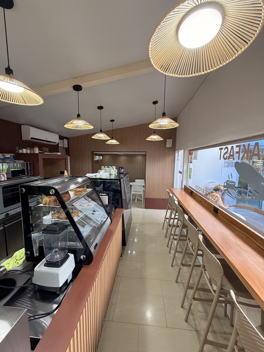 Counter and window seating at Fly & Breakfast café