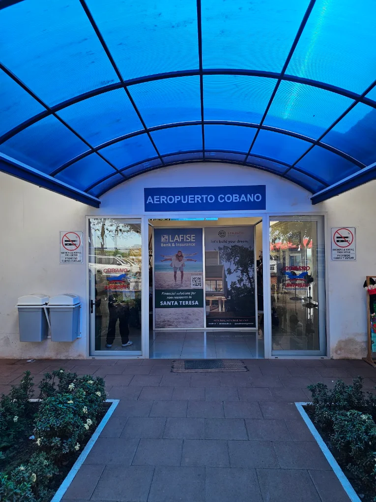 Entrance to the Cóbano Airport terminal